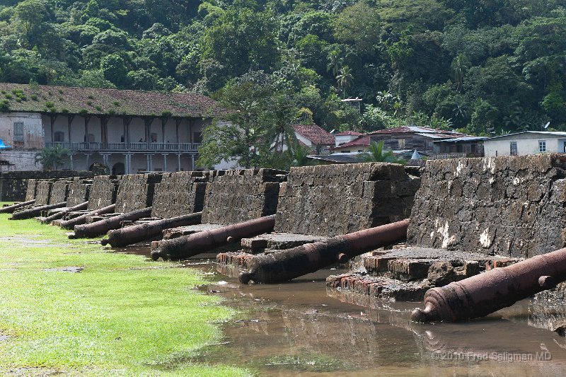 20101204_122606 D3.jpg - Portabelo fortifications